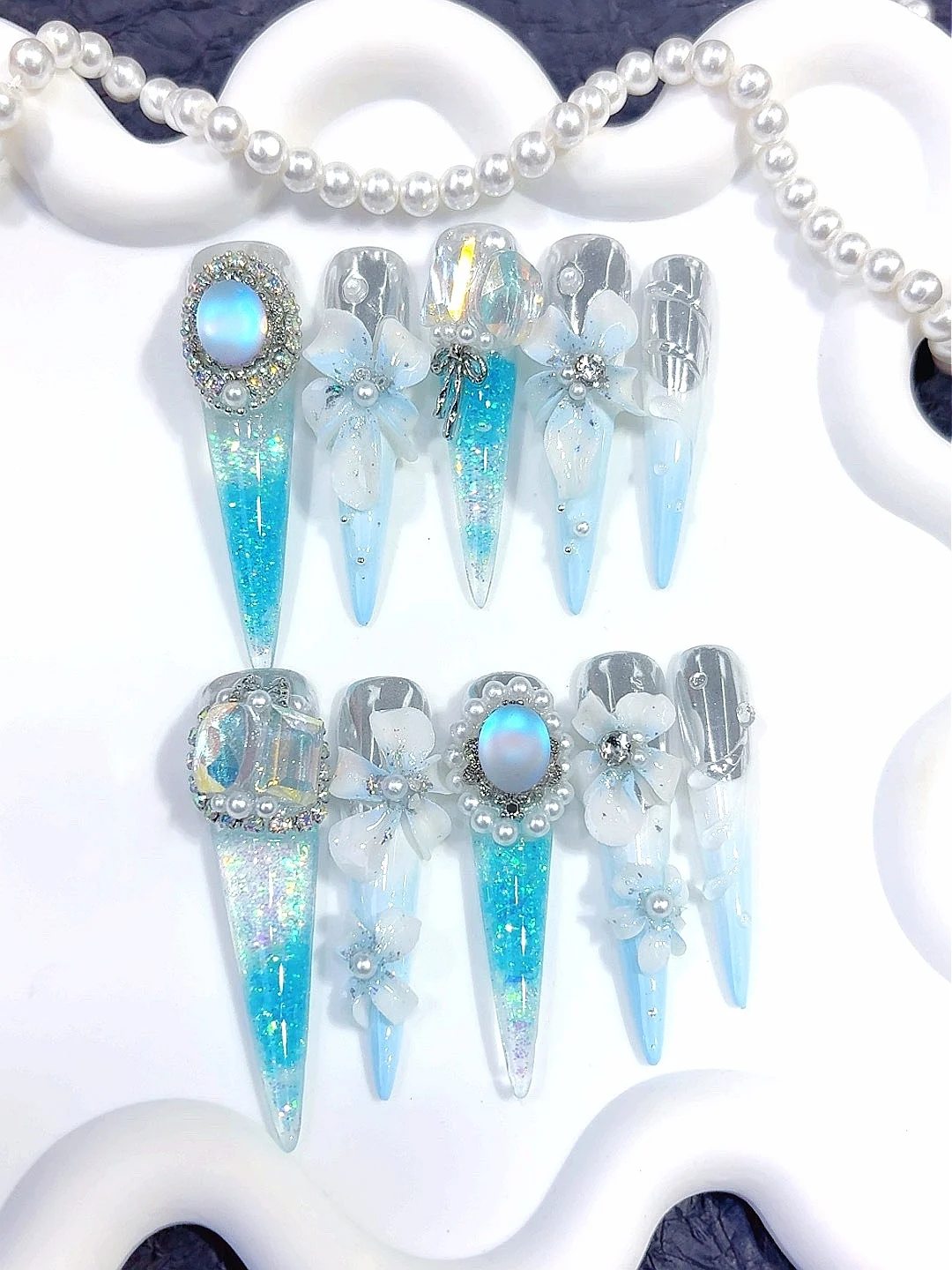 أزرق مائي ثلاثي الأبعاد من حجر القمر الزهري وحجر الراين على الأظافر - أظافر صناعية أنيقة مصنوعة يدويًا مع بريق ثلاثي الأبعاد #3