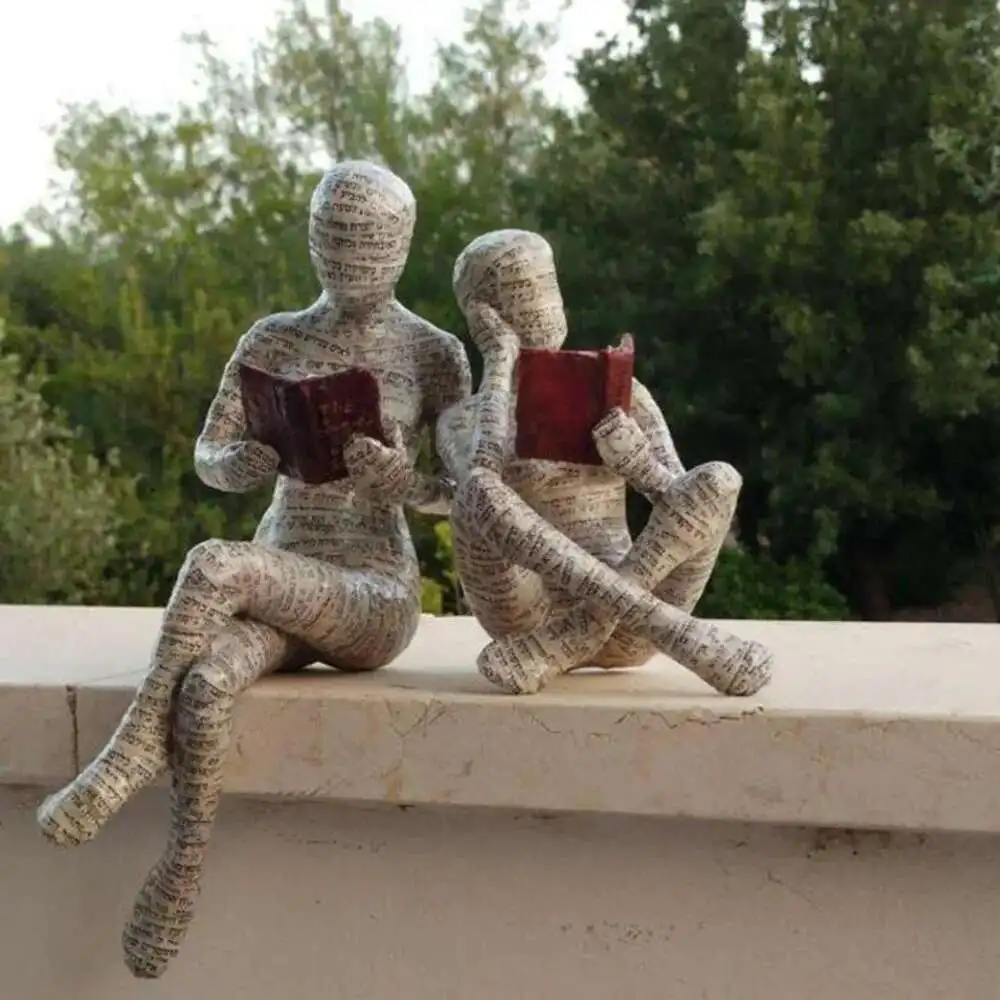 New reading woman reading women pulp plastic mold ornament resin ornament bookshelf decoration