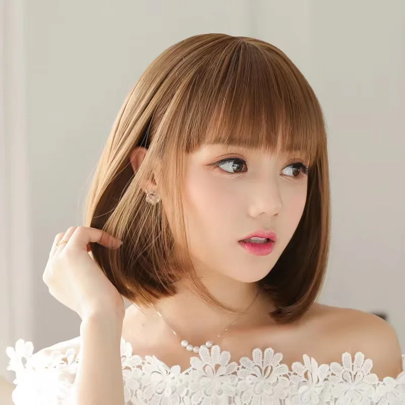 

Новинка: Женский парик-каре с короткими кудрявыми прямыми волосами и воздушной челкой, оптом от производителя