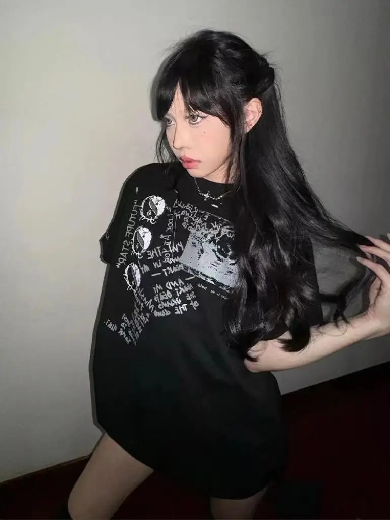 Women's Gothic Punk T-Shirt Harajuku Subculture Top with Short Sleeves Y2K Clothing Emo Streetwear Tee 2000s Vintage Fashion