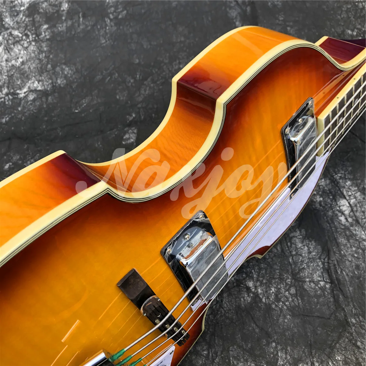 Hofner 4 Strings Electric Bass Sunburst Flame Maple Hollow Body Vintage CT Violin BB2 Electric Bass Guitar