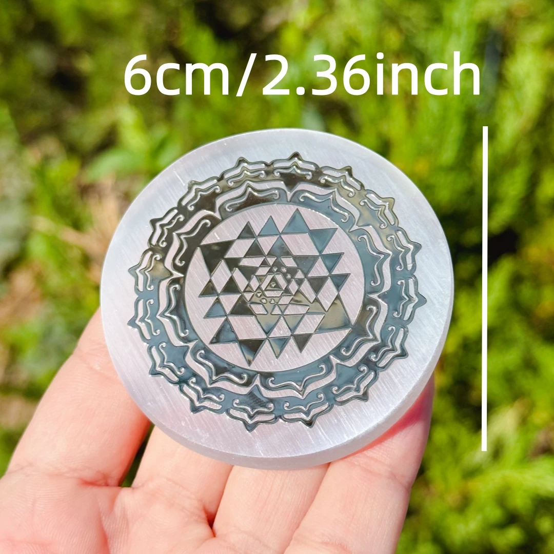 Natural Selenite Plate Round Selenite Coaster Engraved Sri Yantra Sacred Geometry Crystal Charging Board Meditation Home Decor