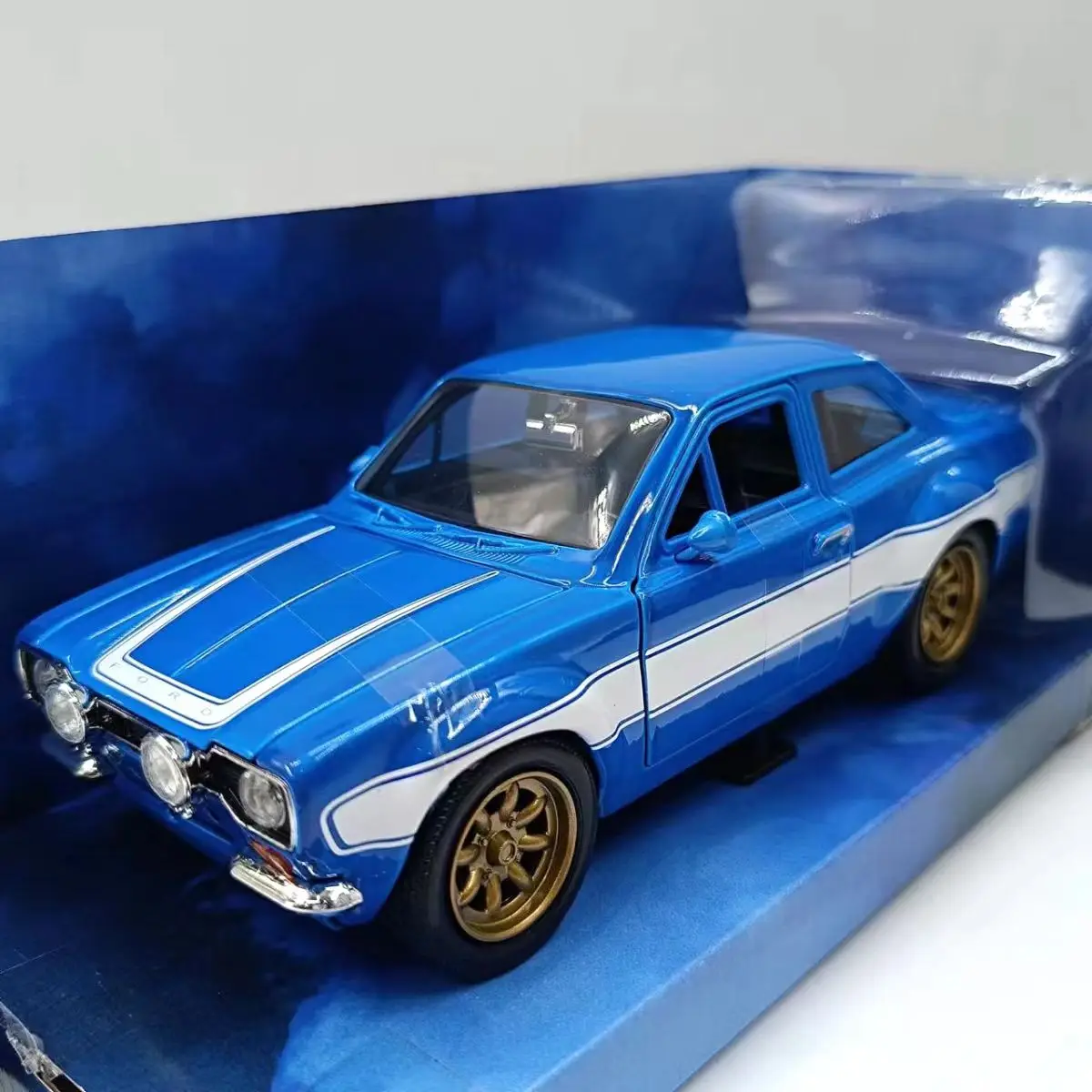 دييكاست 1:24 مقياس جادا فورد مرافقة سبيكة سيارة نموذج تحصيل لعبة هدية تذكارية عرض حلية