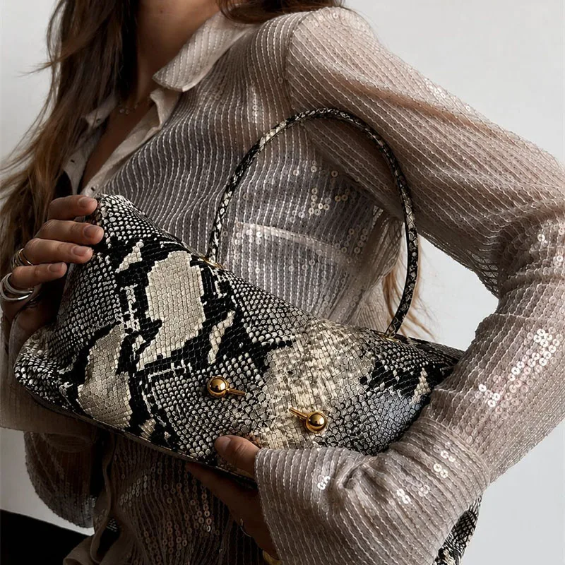 Women New Crocodile Pattern Soft Leather Tote Bag,Fashion Large Capacity Shoulder Handbag Ladies Snake Commuter Underarm Bag