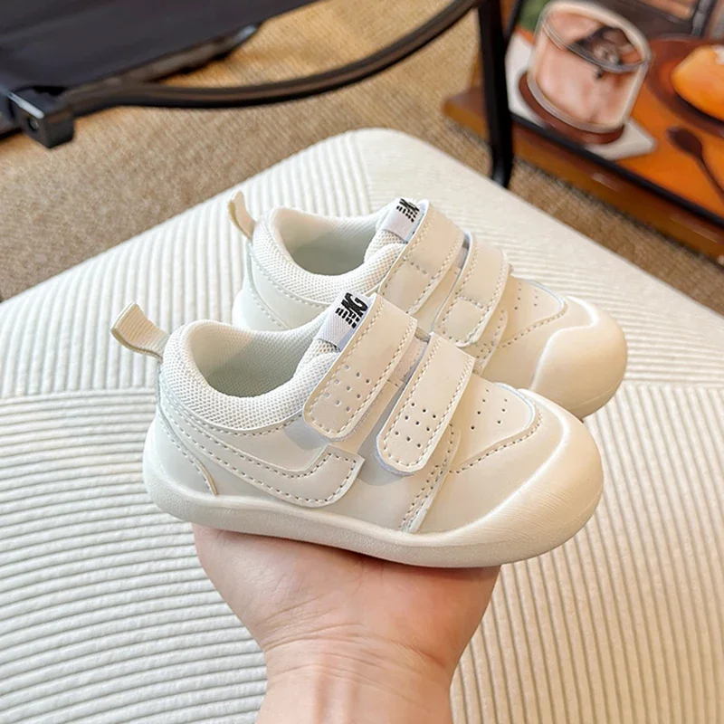 2025 Spring and Autumn New Learning Step Shoes for Boys, Soft soled Anti slip Fashion Board Shoes, Versatile for Daily Use