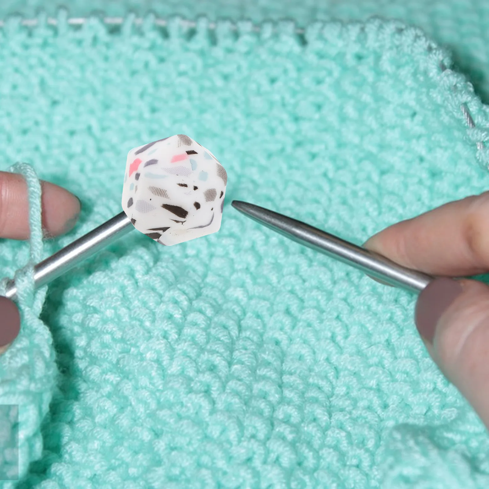 

50Pcs Knitting Needle Point Protectors Hexagon Silicone Caps Stoppers for Weaving Crochet Sewing Crafts Knitting Needle Stoppers