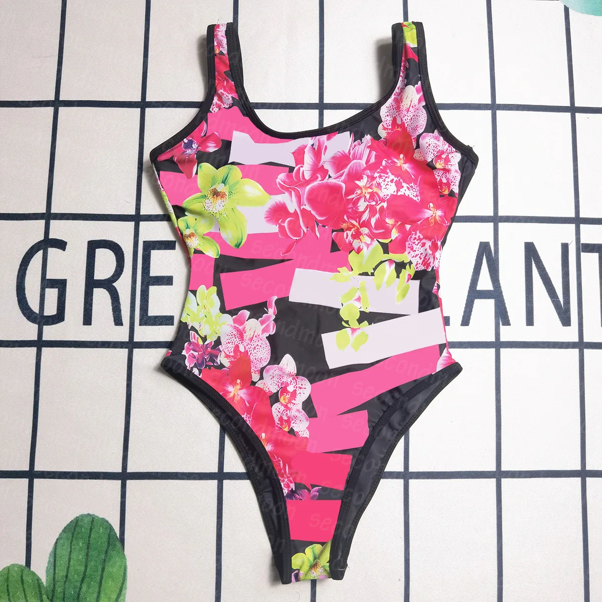 2025 Summer New Women's One-piece Swimsuit Sexy Set, Lace Up Bikini Multi-color Swimsuit