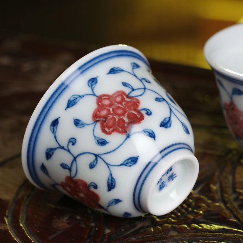

Hand-Painted Blue And White Bell Cup Guest Cup Tea Drinking Cerc Cup from Jingdezhen Vintage Sle Chinese Sle Tea Set