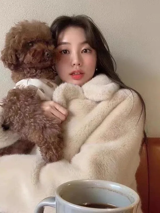 Chique Winterort Jas Dames Koreaanse Sle Loose Fit Warmte Faionable Fluffy Aosphere Sense Leeftijdsreductie Bovenkleding