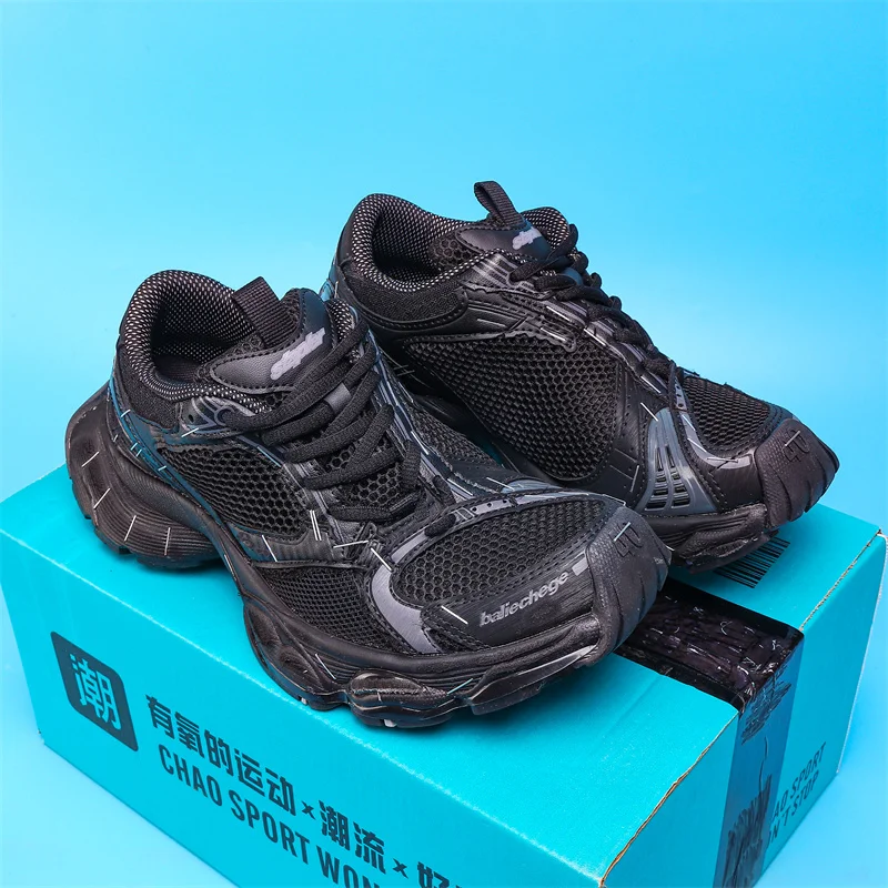 

Original Men Women Comfortable Shoes Unisex Breathable Mesh Walking On Ultralight Outdoor Running Casual Sneakers Clouds Shoes