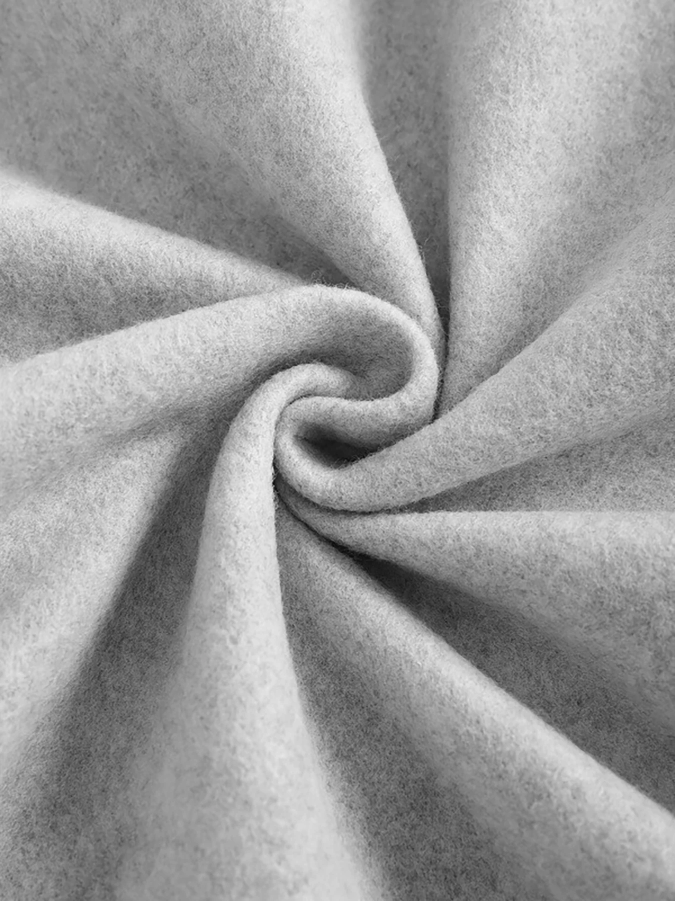 Elementi essenziali per l'autunno e l'inverno europei: felpa con cappuccio foderata in pile e ispessita, stile coppia unisex, felpa con cappuccio ampia e alla moda, vestibilità regolare, felpa con cappuccio a maniche lunghe