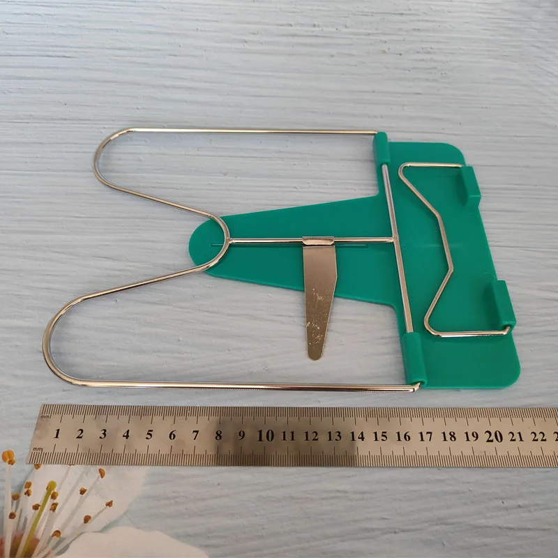 Iron Folding Simple Reading Support Lightweight Read Rack Bookshelf