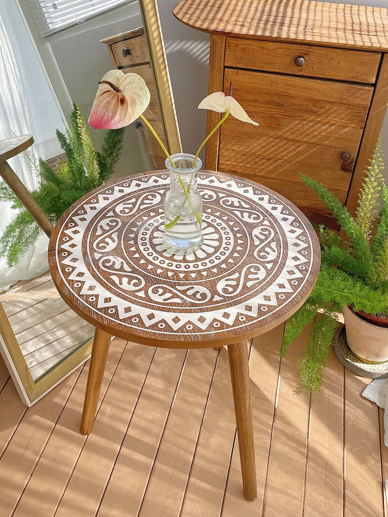 

Retro Wood Carved Small Coffee Table Modern Simple and Light Luxury Mini Table