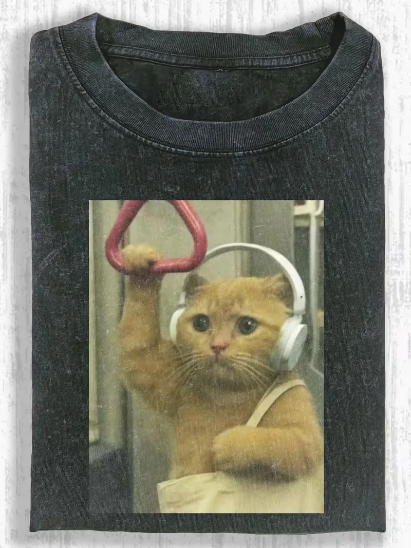 Funny Orange Cat Subway Headphones Meme T-Shirt Vintage Distressed Cute Kitten Commute Novelty Tee Casual Short Sleeve Tops
