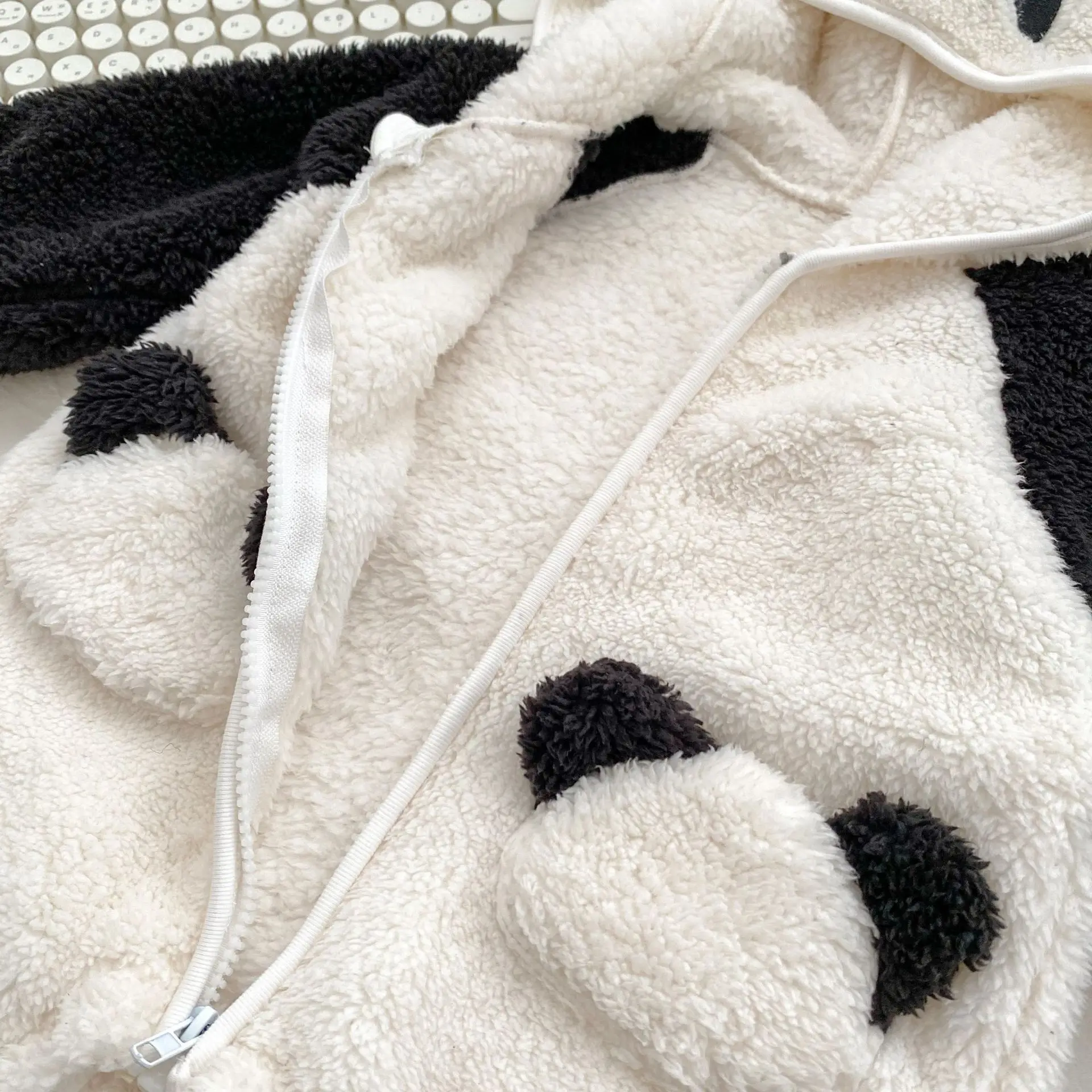 2025 Winter New Baby Fleece Hooded Romper Long Sleeve Newborn Cute Panda Plush Pajamas Infant Boy Girl Thick Warm Jumpsuit 0-24M