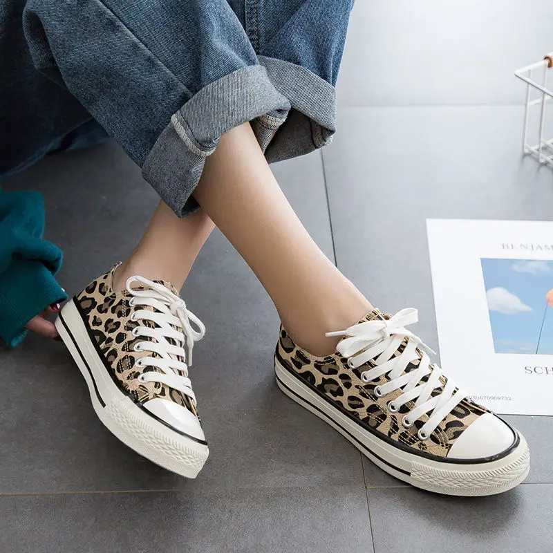 Women\'s Canvas Shoes Summer Leopard Print Lace-up Flats Casual Shoes Lady Autumn High-Top Vulcanized Shoe Non-Slip Sneakers