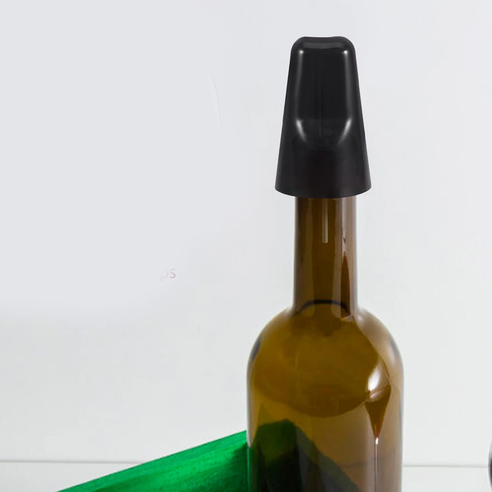 

6Pcs Universal Pourer Cover Caps Leakproof Wine Bottle Stopper for Whiskey Liquor Spill Prevention Wine Seal Cover