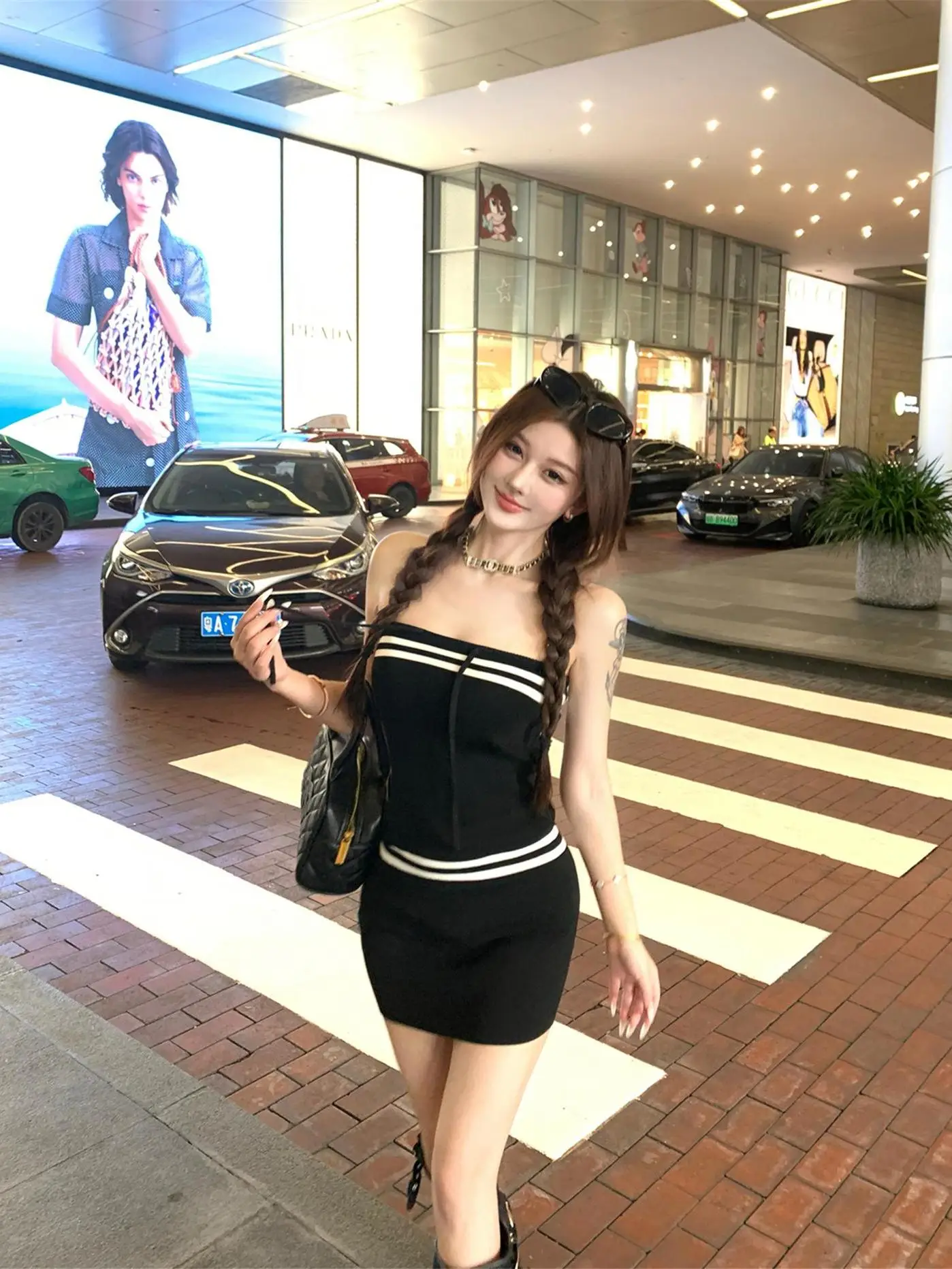 

Retro Spicy Girl Style Knitted Two-Piece Set Summer 2026 New Color Block Striped Tube Top And A-Line Skirt for Women