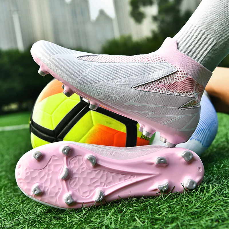 Soccer Shoes Men Women Light Flyweave High Nudity Teenagers Football Boots Outdoors Cleats Antiskid Chaussure Football Sneakers