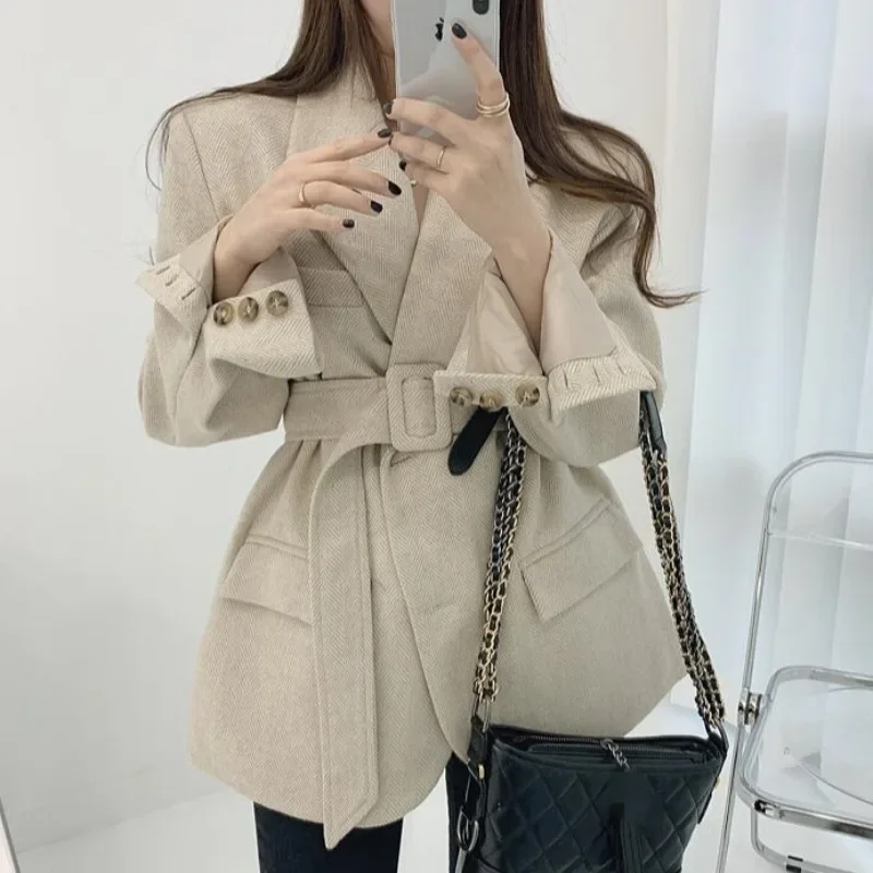 Korean Chic 2024 Autumn Winter Temperament Top Lapel Strap Waist Thickening Cotton Short Coat Herringbone Wool Suit Jacket Woman