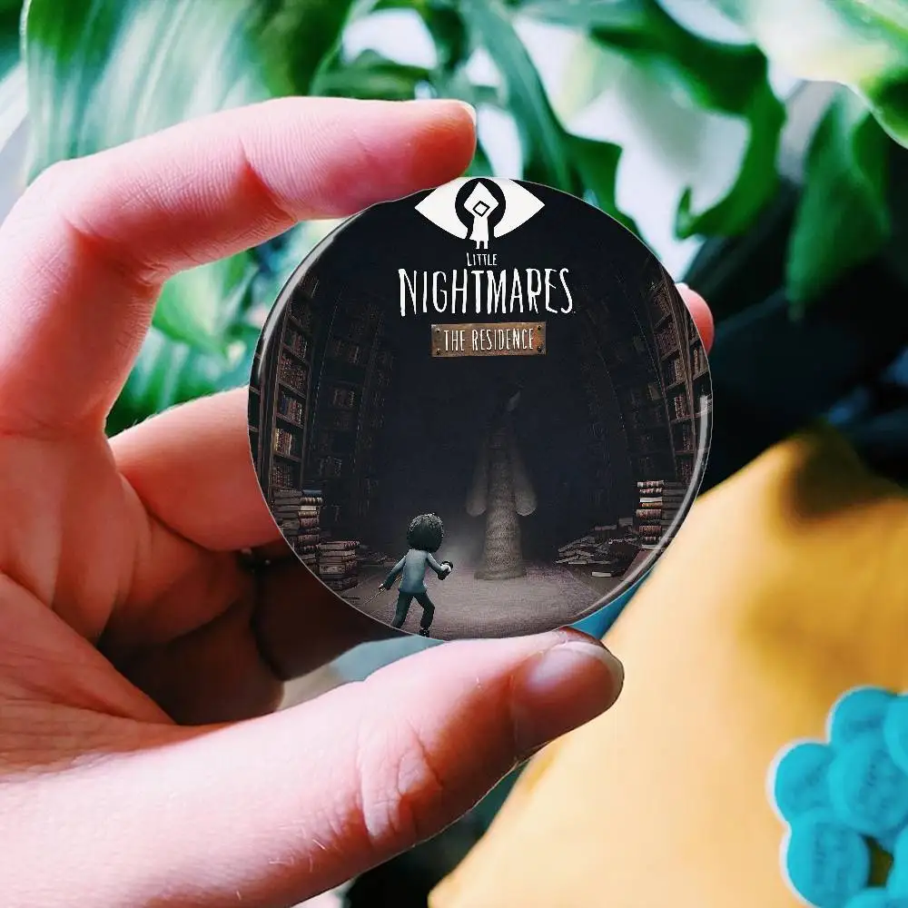 Horror L-Little Game Nightmares Photo Brooches Creative Round Badge Gifts Pins 32/44/58mm