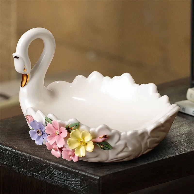 Elegant Ceramic Swan Fruit Bowl & Swan Ashtray Stylish Home Decor Perfect Gift Idea Easy to Clean Trendy Kitchen Accessories