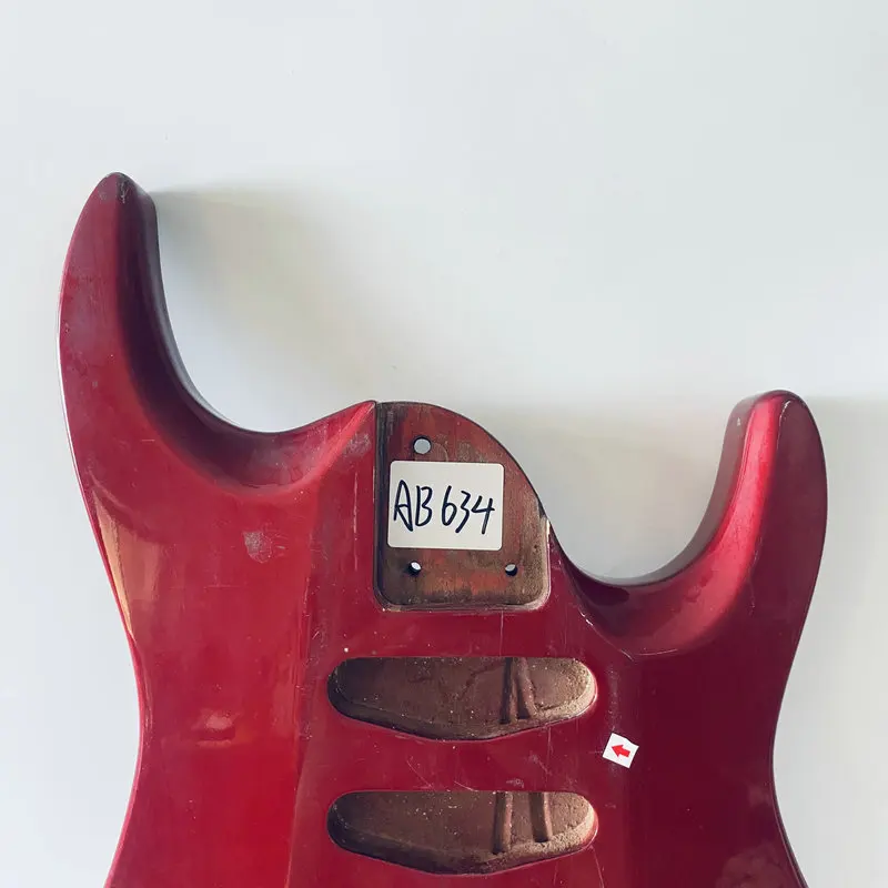 AB634 Electric Guitar Body Unfinished with Paints Damages Metallic Red Color DIY Guitar Parts SSH Pickups 6 Screws Fixed Tremolo