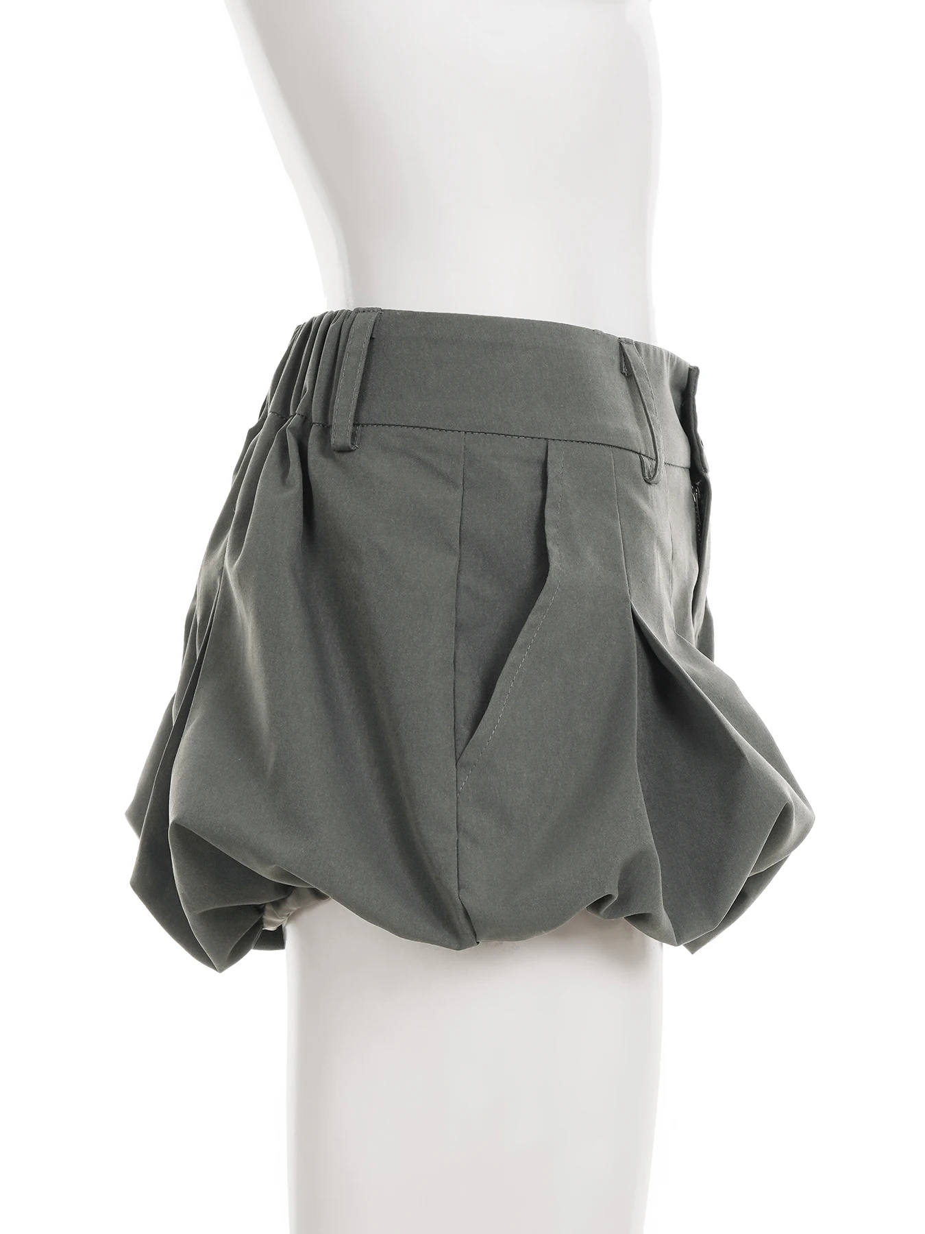 IAMSURE Casual Solid Pleated Puff Shorts Sweet Basic Slim Low-Waisted Shorts Women 2025 Summer Elegant Fashion Streetwear Ladies