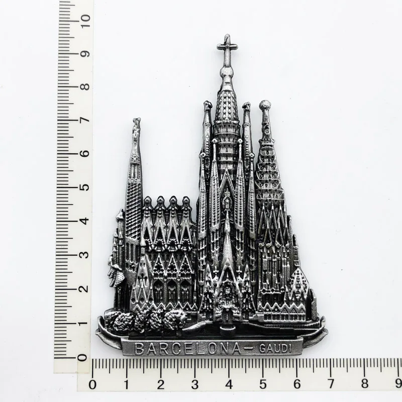 

Alloy Barcelona Cathedral Fridge Magnet Cultural Landscape Message Stickers Tourism Souvenir Crafts Decoration