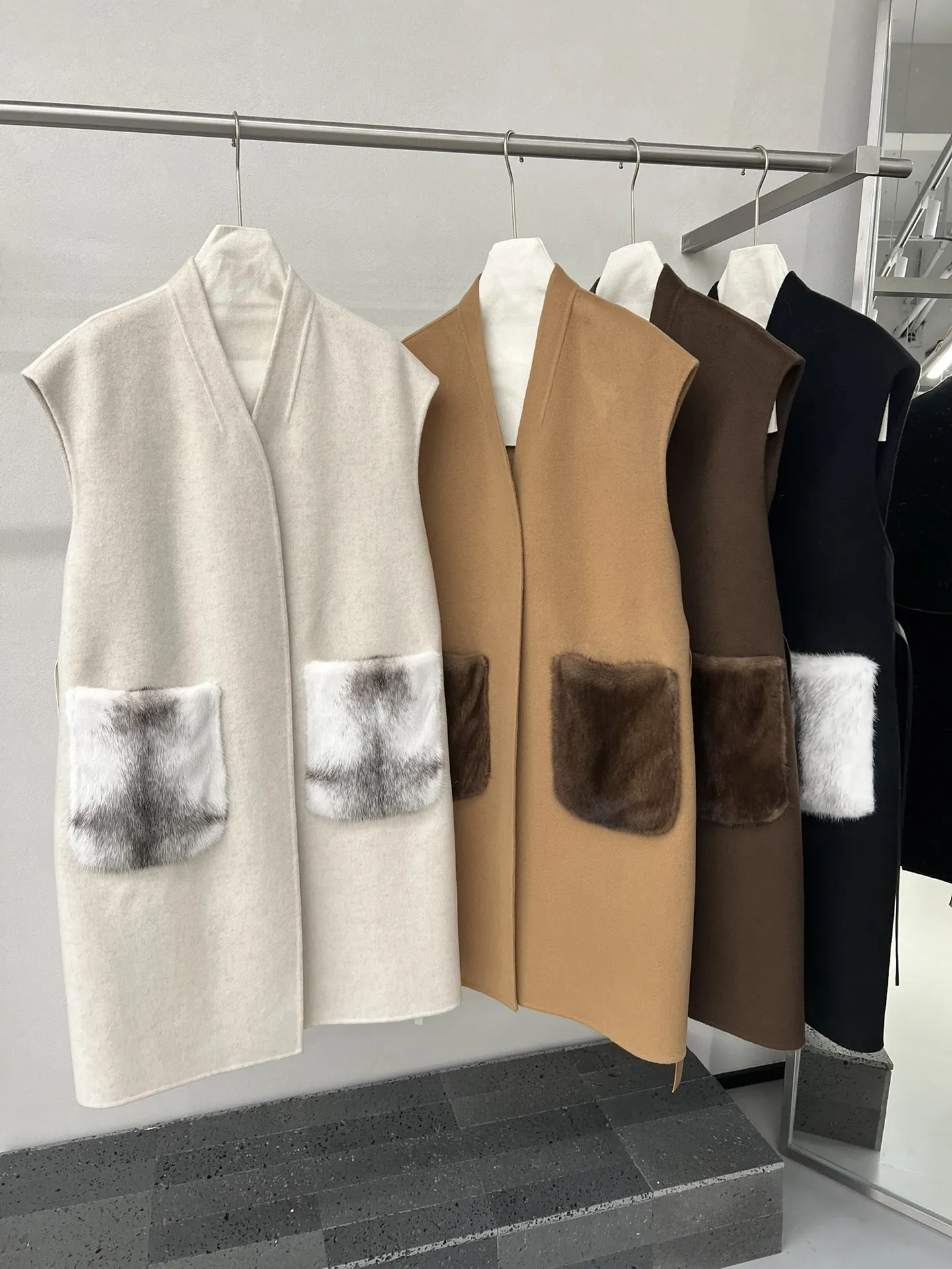 고품질 캐시미어 울 조끼, 중간 길이 밍크 포켓 타이 웨이스트 중간 길이 민소매 양면 울 가디건