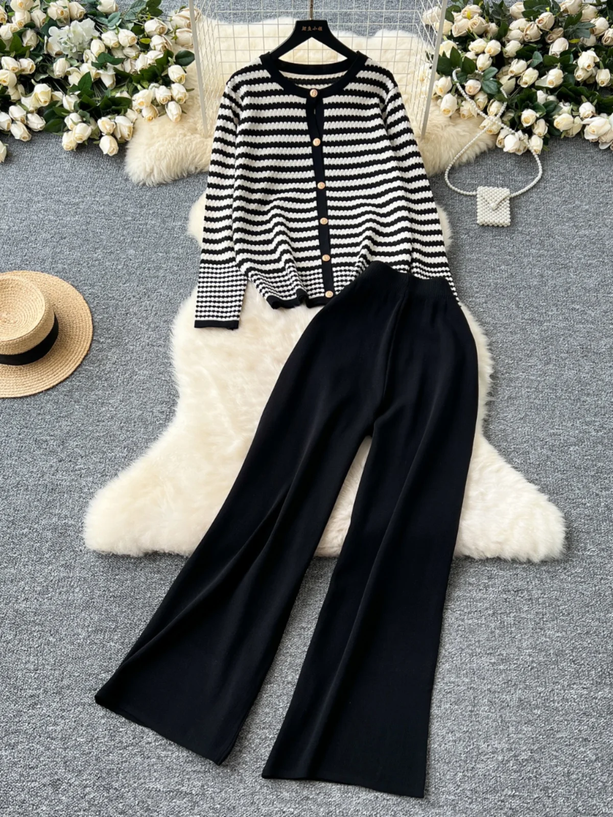 

Faionable Knitted Sweater And Wide Leg Pants Set for Women Long Sve Striped High Waist Autumn Winter Outfit Ensemble