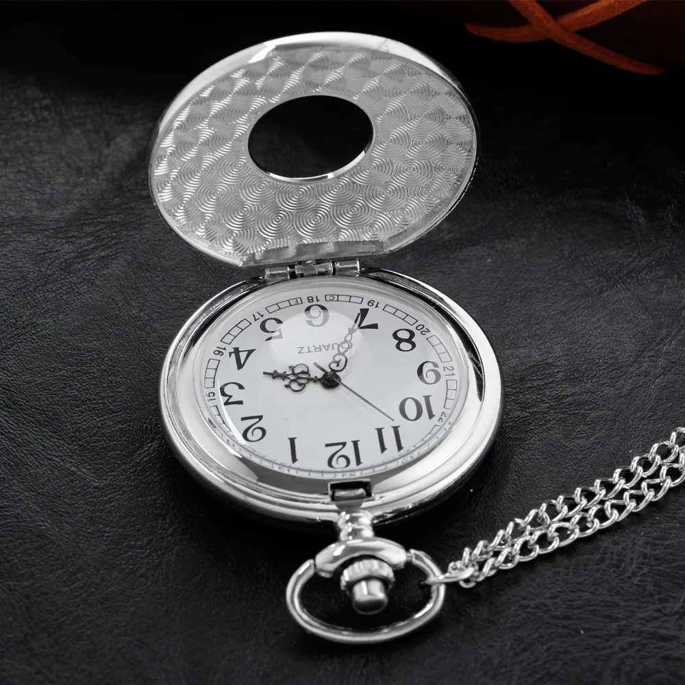 Silver Fashion Pocket Watch Retro Roman Digital Display Quartz Pocket Watch with Chain Men and Women Christmas Birthday Gift