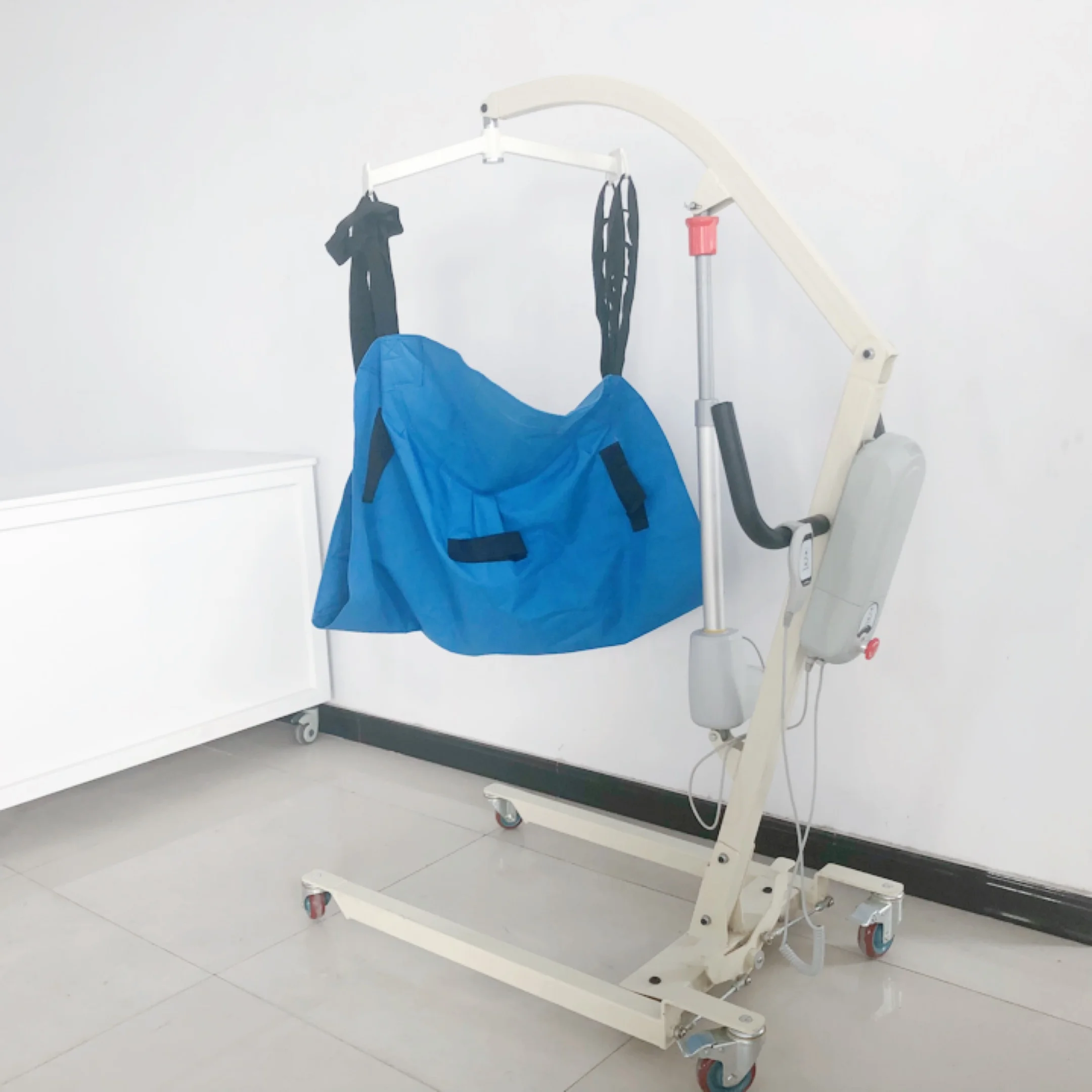 Physiotherapy patient transfer lift machines