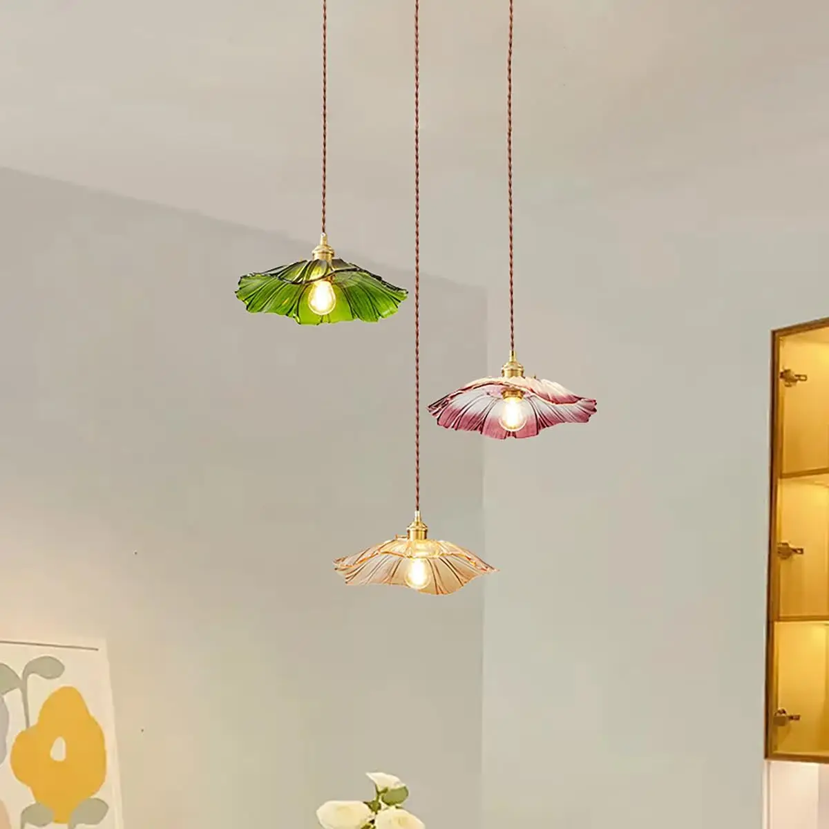 Vintage Copper Floral Design Glass Pendant Light Height Adjustable E27 Hanging Lamp for Kitchen Island Dining Room Bedroom