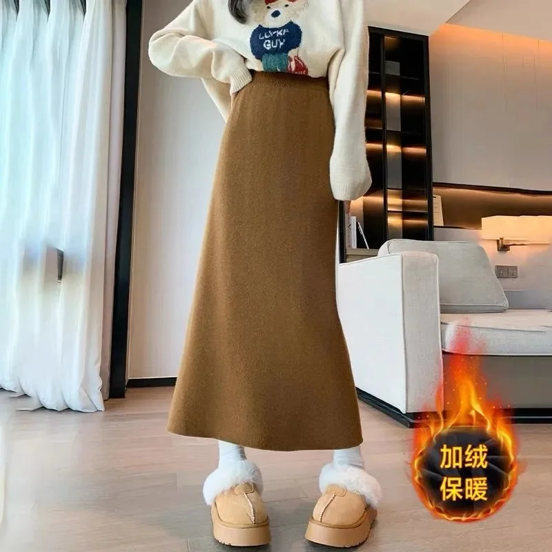 

2025 New Women Winter Skirt Plush Integrated Velvet High Waist Thickening Skirt Female Straight knitt Slit One-step Long Skirt