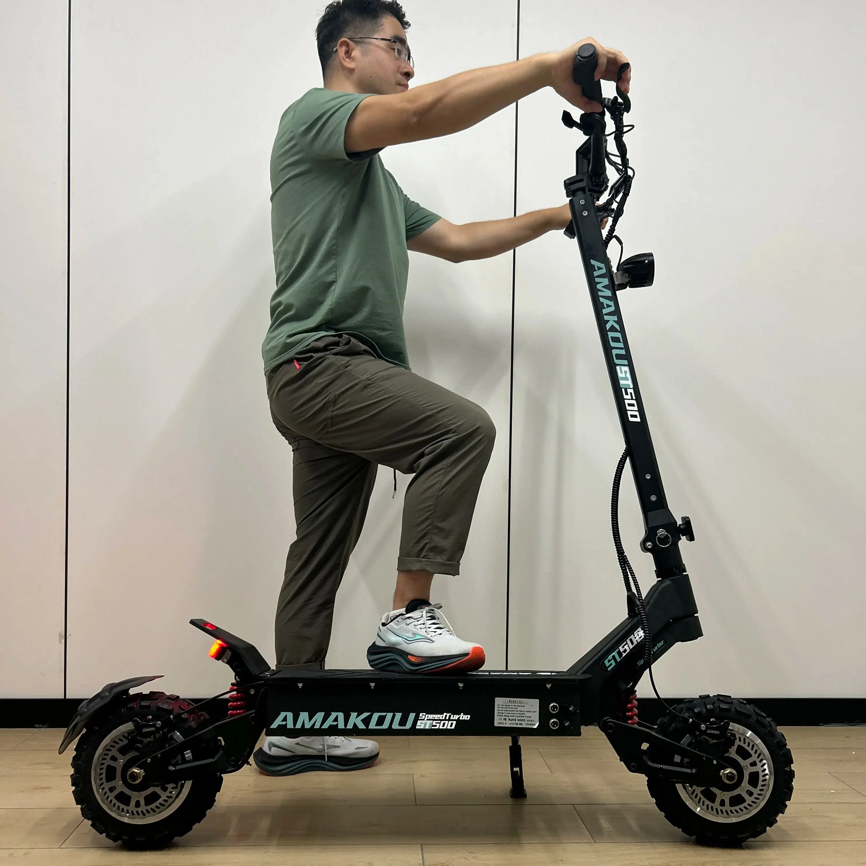 Amakou 11 بوصة 9000 واط 72 فولت 40 أمبير 105 كم/ساعة 120 كجم المدى سبيكة الإطار TFT شاشة LCD محركات مزدوجة سكوتر كهربائي قوي للبالغين #3