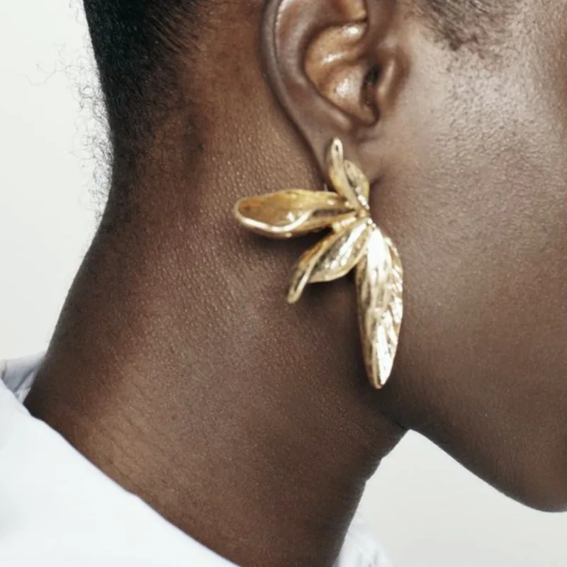 Irregular Big Petal Flower Golden Drop Earrings for Women Simple Exaggerated Temperament CCB Smooth Creative Jewelry Girl Gift