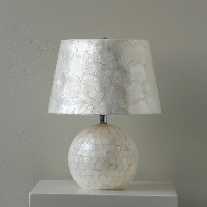 Light luxury American simple living room bedroom bedside hotel wedding model room homestay study natural shell desk lamp