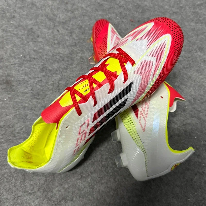 

New Men Soccer Shoes Original Turf Professional Football Field Boot Non Slip Top Quality Resistant Grass Training Football Shoes