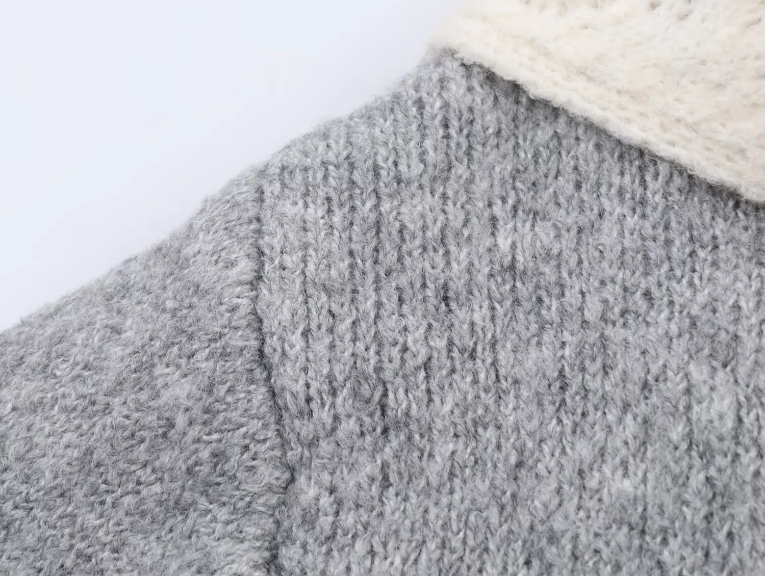 Nieuwe modieuze gebreide sjaal in Europese en Amerikaanse stijl met zoete stijl en leeftijdverminderende top