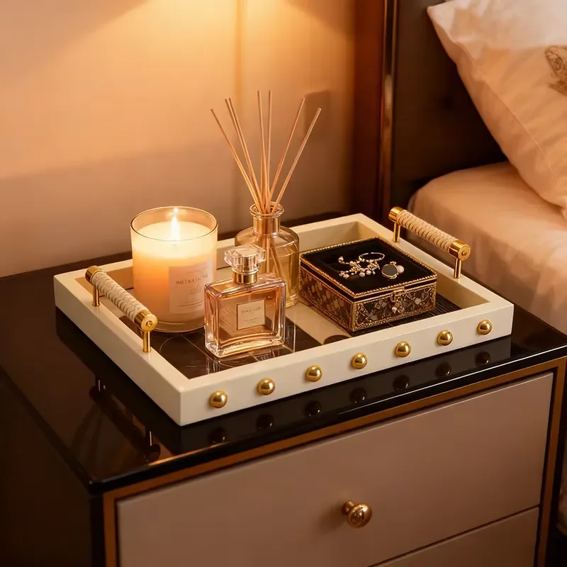 Deluxe single-layer MDF tray with piano lacquer and gold decorative handle for decorative storage in home kitchens and desks