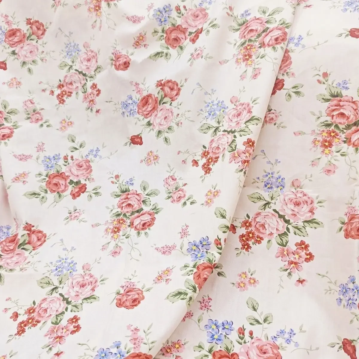

100% cotton plain weave floral check fabric for country-style bedding clothing skirts bed sheets handmade DIY projects
