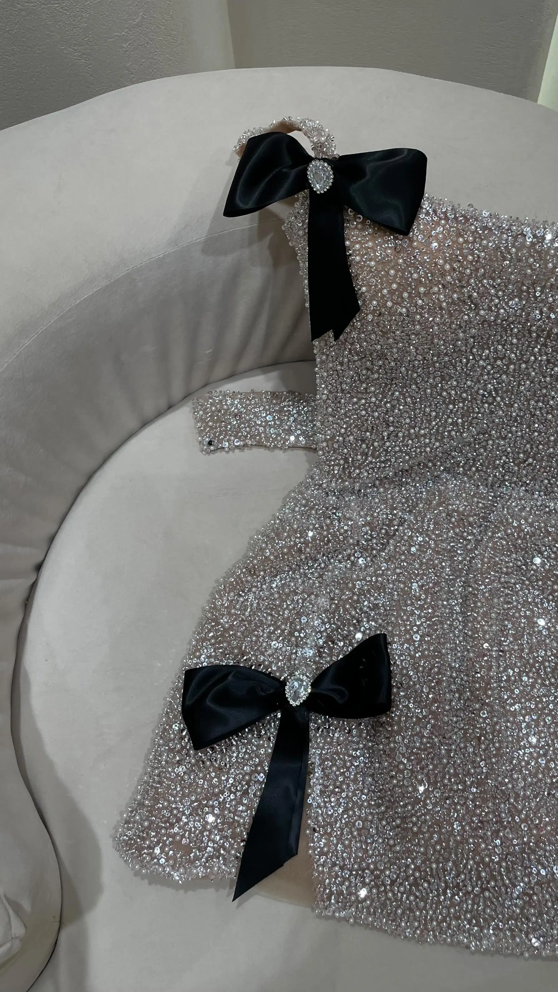 Minivestido con cuentas y lentejuelas brillantes para mujer, vestidos cortos de cóctel con lazo, vestido Sexy con cristales y flores para invitados de boda personalizado