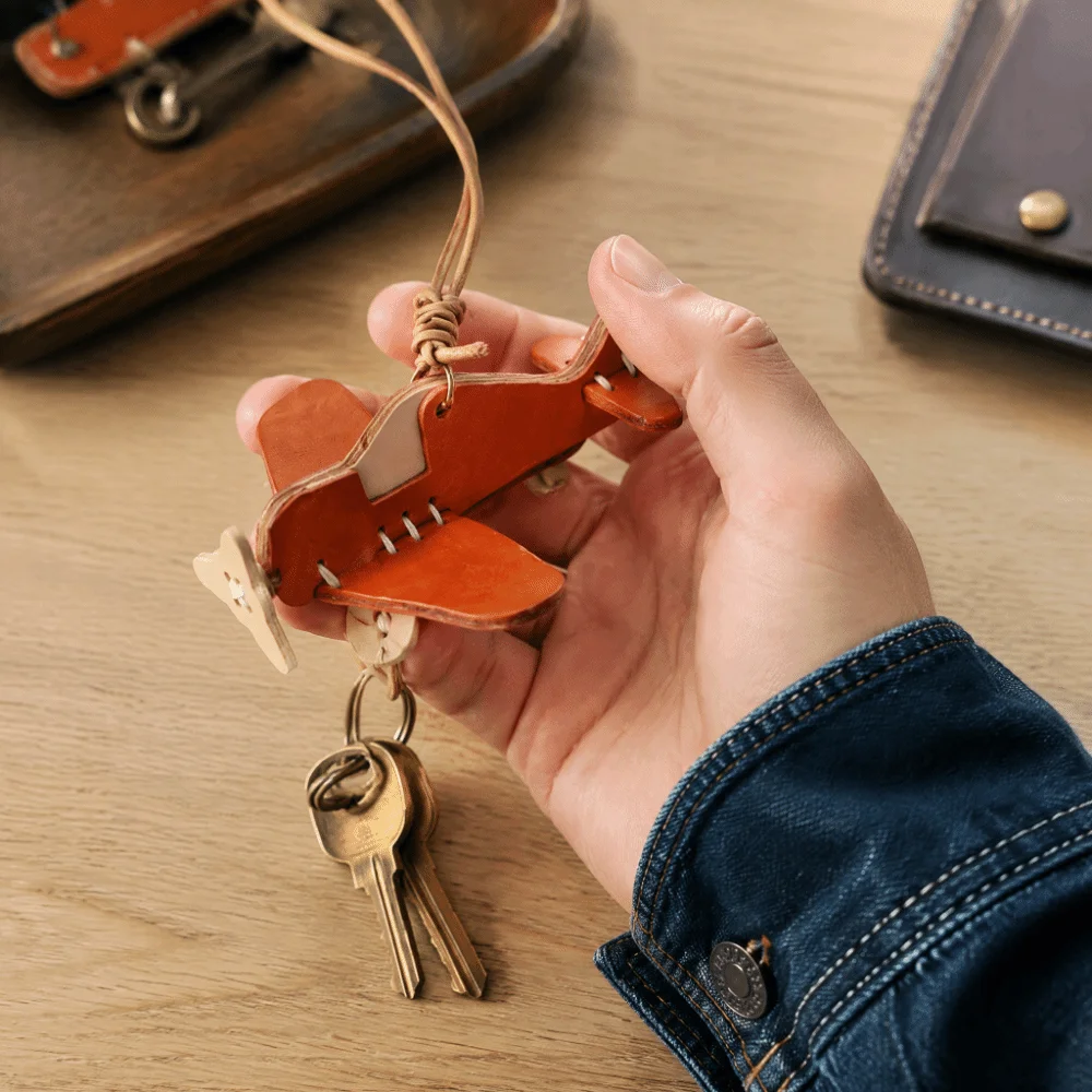 Genuine Leather Airplane Keychain Smooth Texture Mini Airplane Shape Car Hanging Ornament Refined Lightweight Pendant