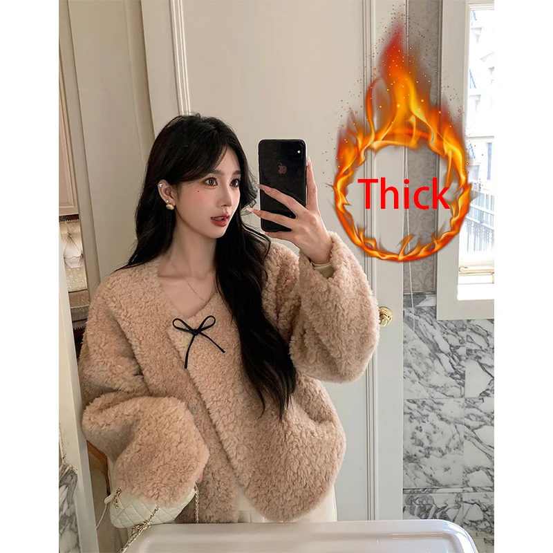 

Милое пальто из овечьей шерсти, женская стеганая куртка из искусственного меха с бантом, корейская пушистая верхняя одежда с длинными рукавами, зимняя мода, меховые пальто