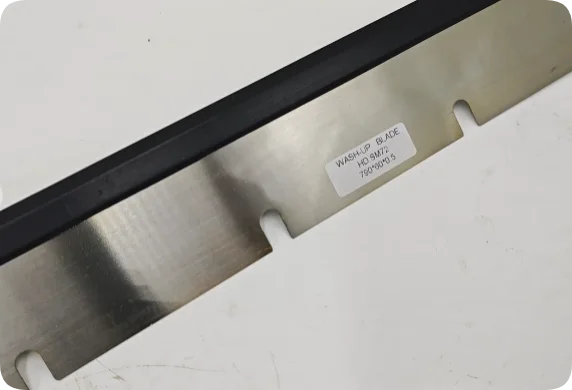 

5 Pieces SM72 Printing Machinery Wash Up Blade 68.010.180 size 790mm X 60mm X 0.5mm,11holes