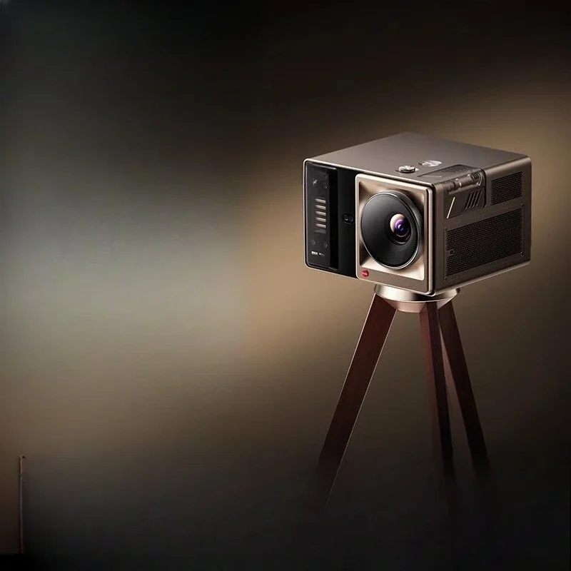 C5 4K ultra high definition zoom shift liquid cooled movie machine three color home projector home theater