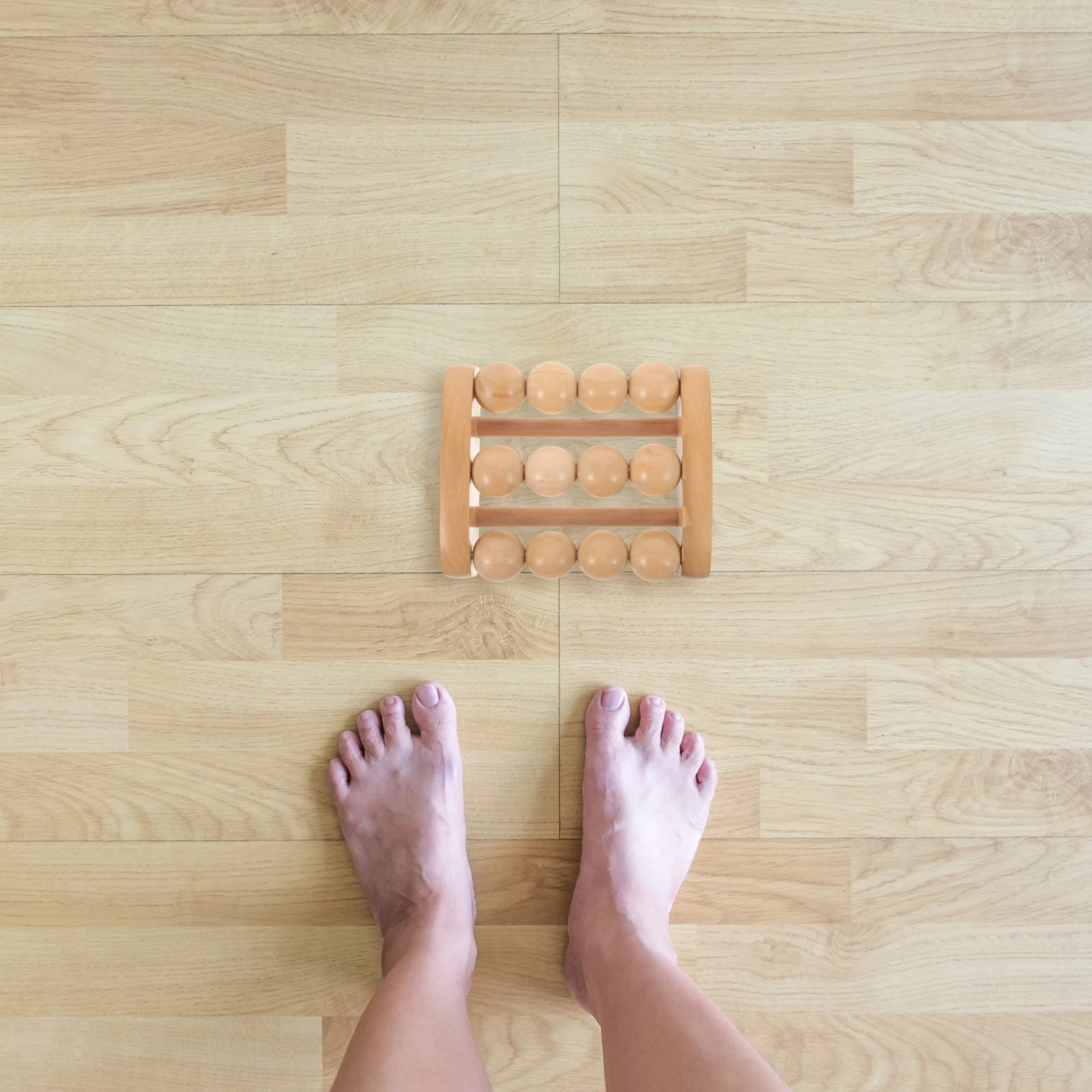 

Wooden Massage Roller Handheld Muscle Relaxing Manual Body Roller Leg Foot Neck Massager for Blood Flow Recovery