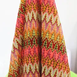 Zig Zag Maglieria Tessuti di Pizzo 1 Metro Per Il Vestito di Colore Rosa Caldo Onda A Righe Crochet Tessuti A Maglia Fai Da Te Panno di Modo Maple foglia di 150CM di Larghezza