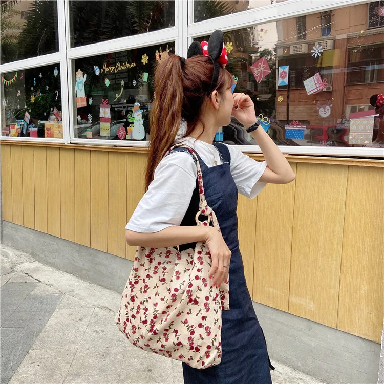 Vintage Rose Flower Women Messenger Bag Simple Large Capacity Ladies Shopping Shoulder Bags Girls Travel Handbags Casual Tote